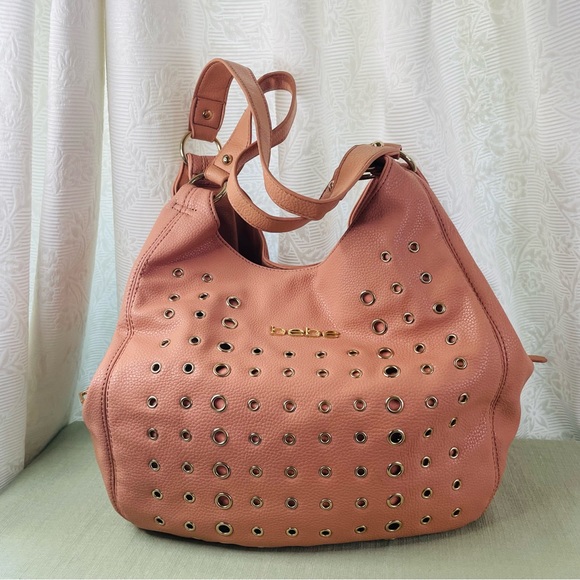 be be Woman's Hobo Bag Peach Color 3 Compartment. SEND ME A REASONABLE OFFER… - Picture 1 of 16